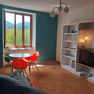  Appartamento Tuscany, Pontremoli, Italy Swallows Court Lovely Sleeps 2 To 4 People