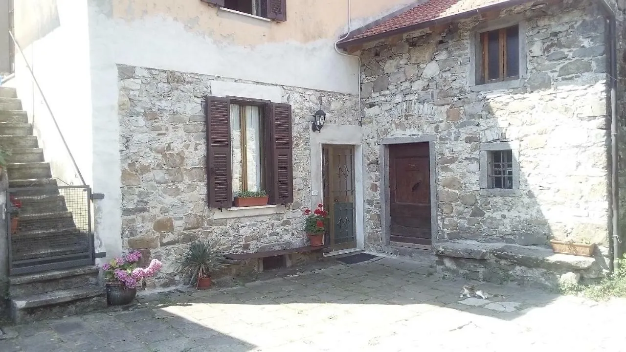 Penzion Ca Giulietto Antico Casale In Lunigiana Pontremoli Venkovský dům